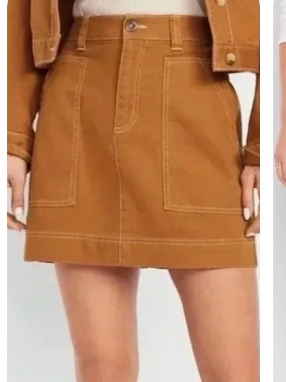Women's utility style Cotton Blend
Mini Skirt in Caramel